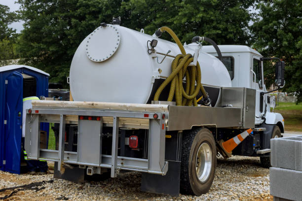 Best Porta potty delivery and setup  in Middletown, IN